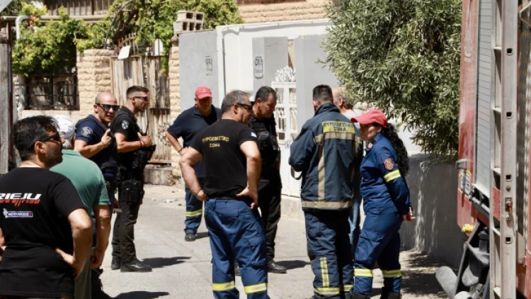 Συναγερμός στο Ηράκλειο μετά από έκρηξη σε επιχείρηση: Τραυματίστηκε ένας άνδρας, δείτε εικόνες