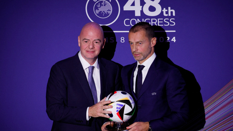 Στα άκρα ο πόλεμος UEFA-FIFA: Επιμένουν στο μποϊκοτάζ οι Ευρωπαίοι και ζητούν εγγυήσεις και το... κεφάλι του Ινφαντίνο