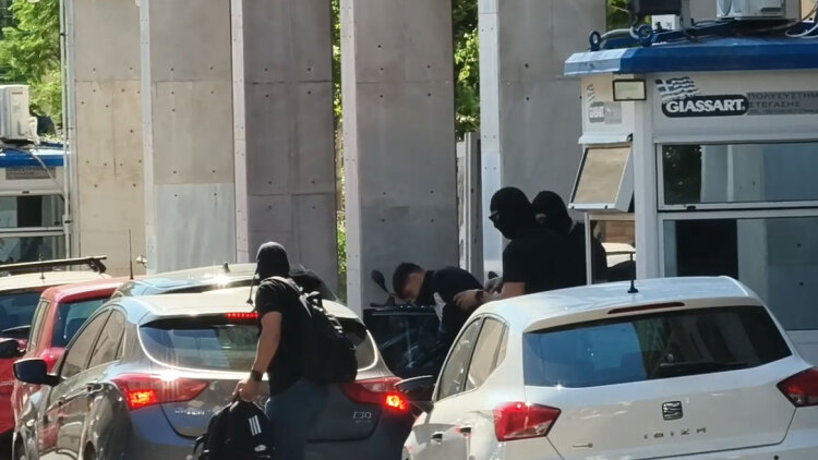 Προφυλακιστέος ο 26χρονος Αφγανός για τη δολοφονία της 38χρονης Βρετανίδας, τήρησε το δικαίωμα της σιωπής
