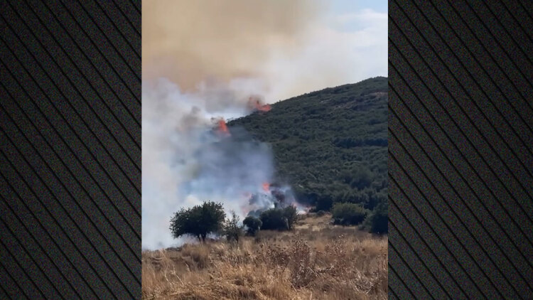 Φωτιά τώρα στο Στεφάνι Κορινθίας, 112 για ετοιμότητα, 7 εναέρια στη μάχη
