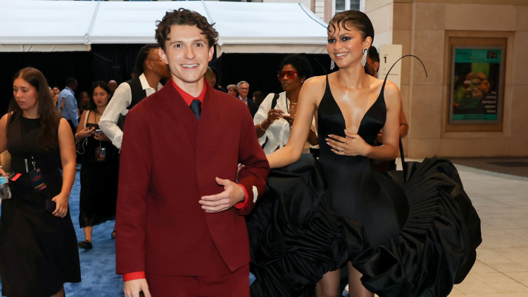 Zendaya και Tom Holland: Γιόρτασαν τον γάμο τους με ένα άκρως ιδιωτικό πάρτι στην αγγλική εξοχή
