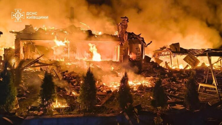 Νέοι ρωσικοί βομβαρδισμοί στο Κίεβο: Τρεις νεκροί, μεταξύ των οποίων ένα παιδί
