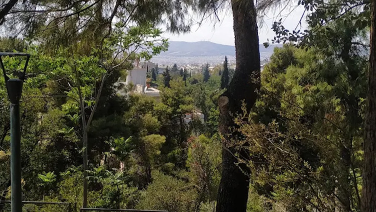 Κλειστός ο λόφος Φινόπουλου στην Αθήνα λόγω αυξημένου κινδύνου εκδήλωσης πυρκαγιάς