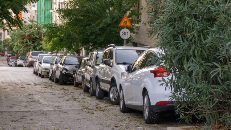 Ανασφάλιστα ΙΧ: Από «κόσκινο» με AI θα περάσουν οι ενστάσεις, τι αλλάζει με τα πρόστιμα