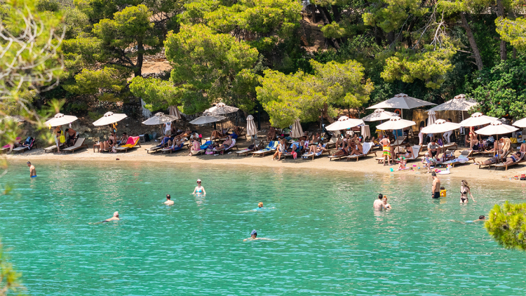 10 ειδυλλιακές παραλίες του Πόρου