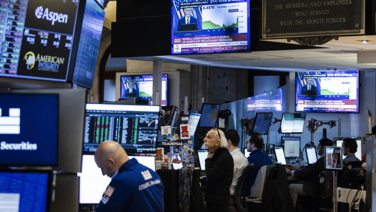Νευρικότητα στη Wall Street - Πετρέλαιο και πληθωρισμός κρατούν σε εγρήγορση τους επενδυτές