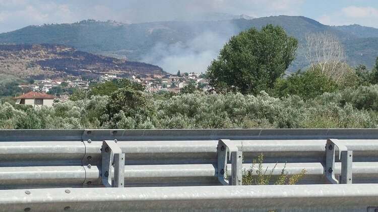 Φωτιά τώρα σε δάσος στο Κομπότι Άρτας, σηκώθηκαν τέσσερα αεροσκάφη