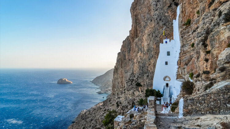 Δεκαπενταύγουστος με κατανυκτική ατμόσφαιρα σε νησιά και πόλεις της Ελλάδας
