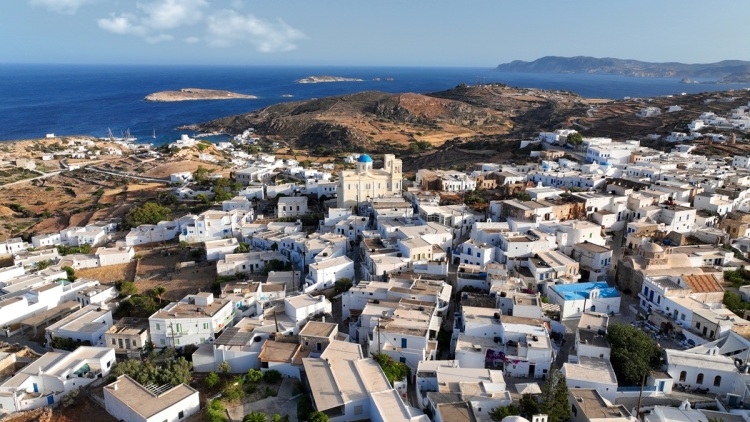 Τραγωδία στην Κίμωλο: Τι ερευνούν οι Αρχές για τον θάνατο του 17χρονου, στο μικροσκόπιο ο θερμοσίφωνας και η ηλεκτρολογική εγκατάσταση