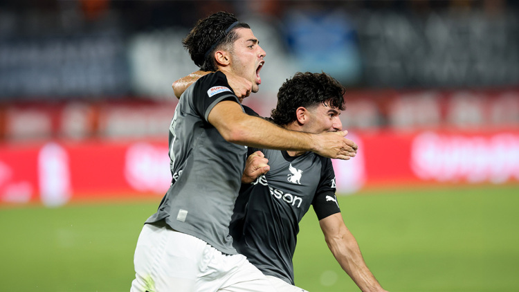Φοβερός ΟΦΗ με ήρωα τον Ανδρούτσο κέρδισε 5-4 (2-2) στα πέναλτι την ΑΕΚ και κατέκτησε το Super Cup, δείτε τα γκολ 