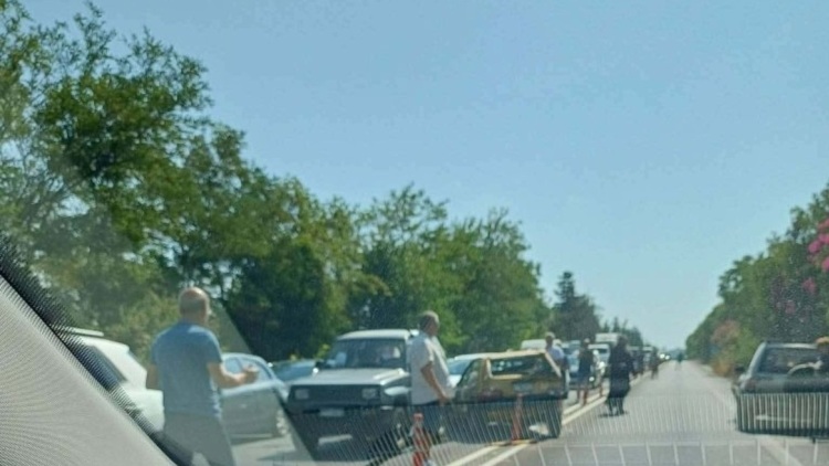 Δύο τροχαία στον ΒΟΑΚ με εμπλοκή 7 οχημάτων, έγινε καραμπόλα λόγω περιέργειας των οδηγών