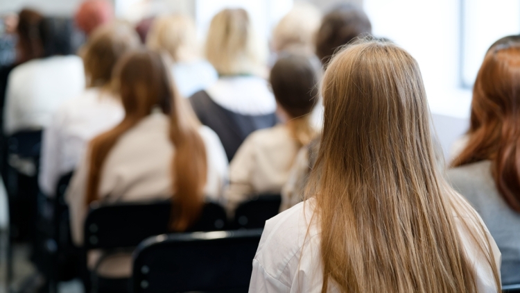 «Τεχνικά τα ζητήματα, χαρτιά είναι και θα γίνουν»: Πώς αντιδρούν τα τρία μη κρατικά πανεπιστήμια στις ακυρώσεις του ΣτΕ