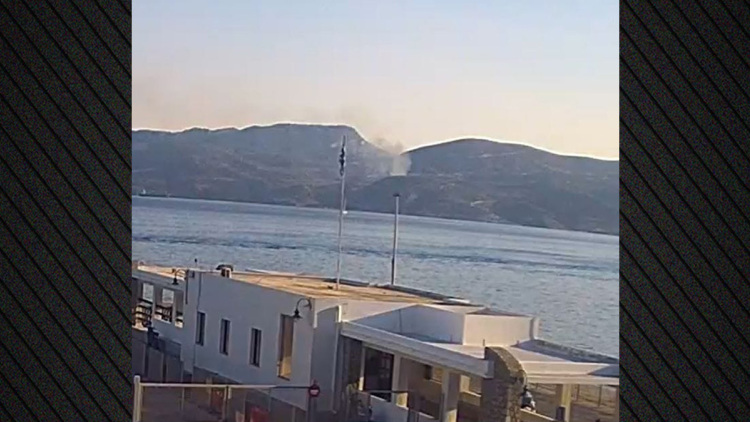 Φωτιά στον Προφήτη Ηλία στη Μήλο, σηκώθηκαν 5 εναέρια
