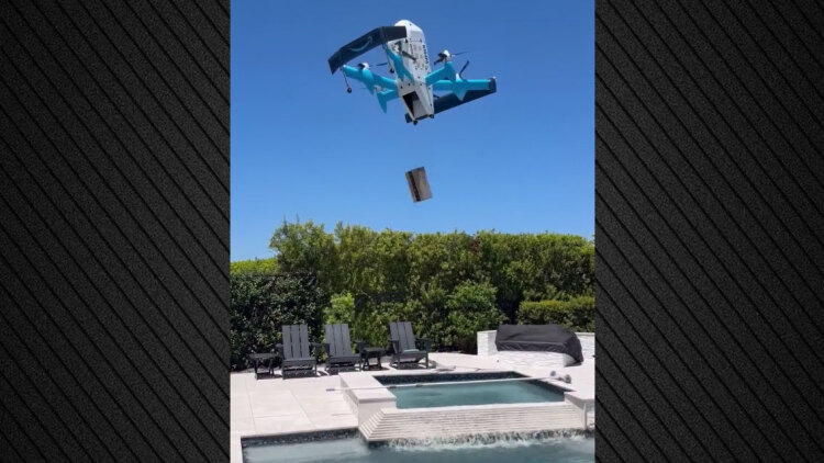 Drone της Amazon πήγε να κάνει την τέλεια παράδοση, αλλά το δέμα βρέθηκε στην... πισίνα, δείτε βίντεο