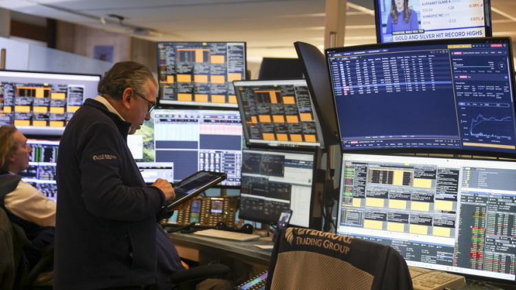 Wall Street: Επιστροφή στα κέρδη μετά την καταιγίδα των ομολόγων - Ώθηση από οικονομία και crypto