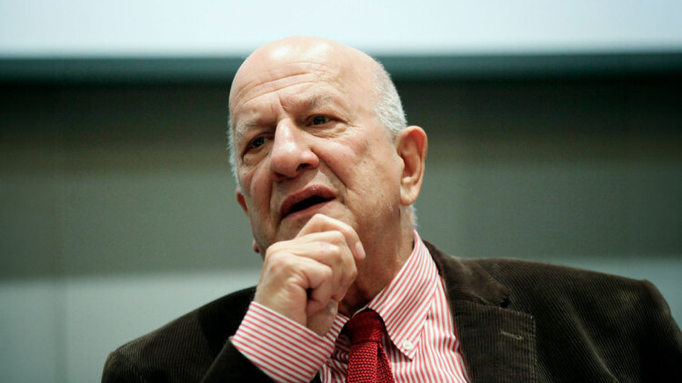 Αντώνης Πανούτσος: Παραμένει διασωληνωμένος στη ΜΕΘ με ιό του Δυτικού Νείλου
