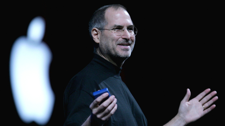 Γιατί η Apple χρωστάει την εκτόξευσή της στη CIA: Πώς η αμερικανική κατασκοπεία «επέστρεψε» τον Στιβ Τζομπς στο Κουπερτίνο