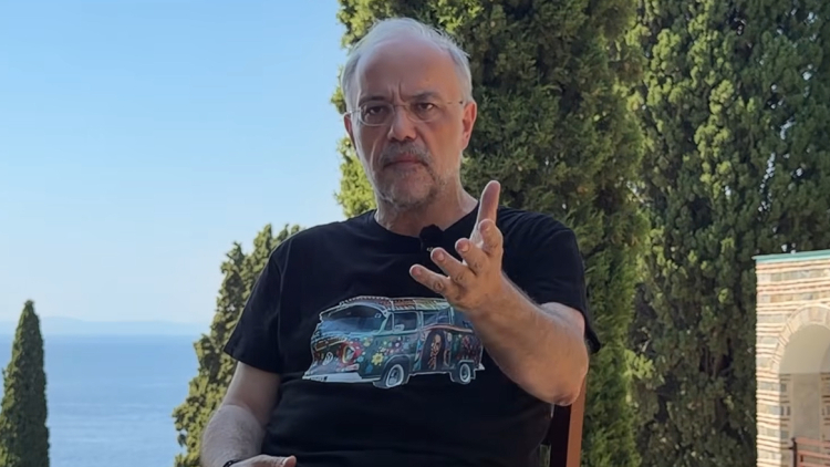 Αυγερινός για την αποχώρησή του από το κόμμα Καρυστιανού: «Είναι δύο γυναίκες και πολλοί στρατιώτες»