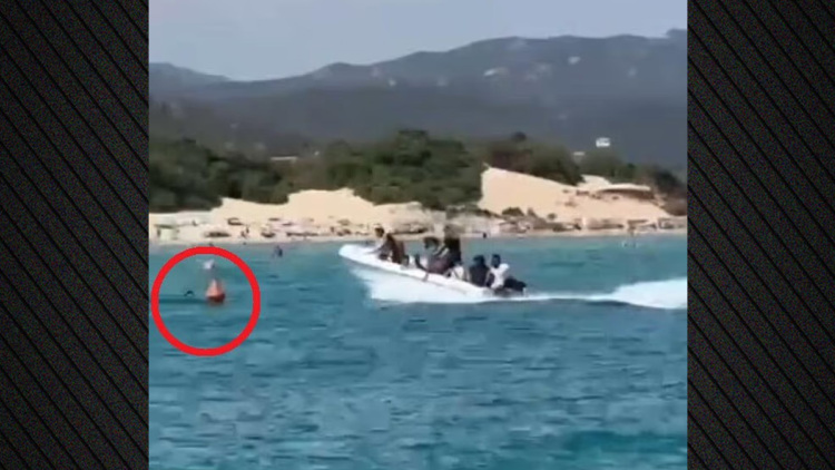 Σοβαρός τραυματισμός 17χρονης στη Σαρδηνία: Την χτύπησε σκάφος με μετανάστες, δείτε βίντεο