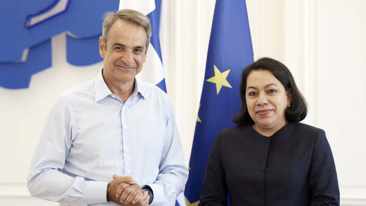 Συνάντηση του Κυριάκου Μητσοτάκη με την υποψήφια για τη θέση του Γενικού Γραμματέα του ΟΗΕ Κάρολιν Ροντρίγκες