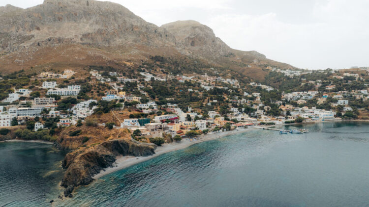 Βαθύ, Πόθια, Εμπορειός, Μασούρι, Μυρτιές: Εξερευνώντας τους γραφικούς οικισμούς της Καλύμνου