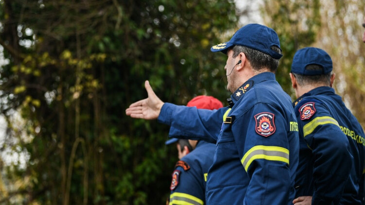 Σε τραγωδία εξελίχθηκε ένα μπάνιο στη λίμνη: Νεκρή 18χρονη σε καταρράκτη στη Βέροια, δεν κατάφερε να την βγάλει ο φίλος της από το νερό