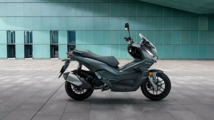 Ιδού το νέο προσιτό adventure scooter της ελληνικής αγοράς - Πόσο κοστίζει;
