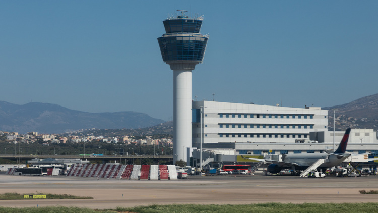 «Μπούκαραν» σε εγκαταστάσεις της Υπηρεσίας Πολιτικής Αεροπορίας στο Ελληνικό και έκλεψαν καλώδια για το σύστημα τηλεπικοινωνιών