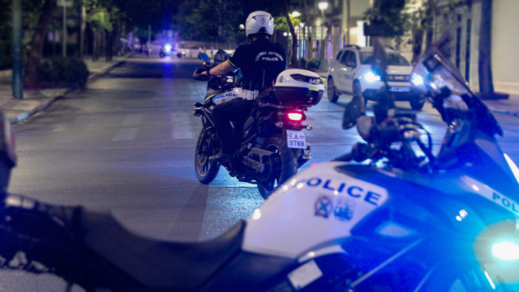 Φρίκη στην Κυψέλη: Βρέθηκε νεκρό βρέφος μέσα σε δοχείο που ήταν κρυμμένο σε βαλίτσα