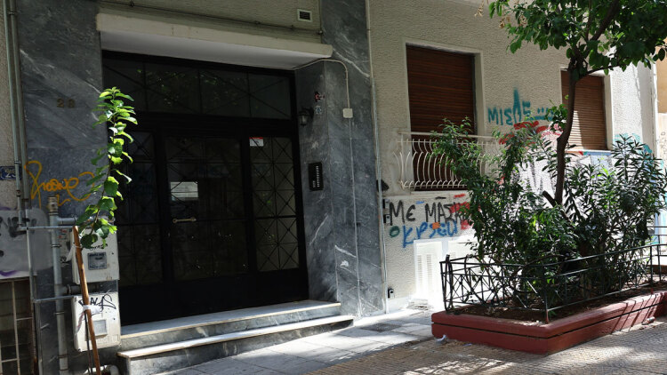Εγκληματική ενέργεια ο θάνατος του βρέφους στην Κυψέλη: Το μαχαίρωσαν πάνω από 10 φορές