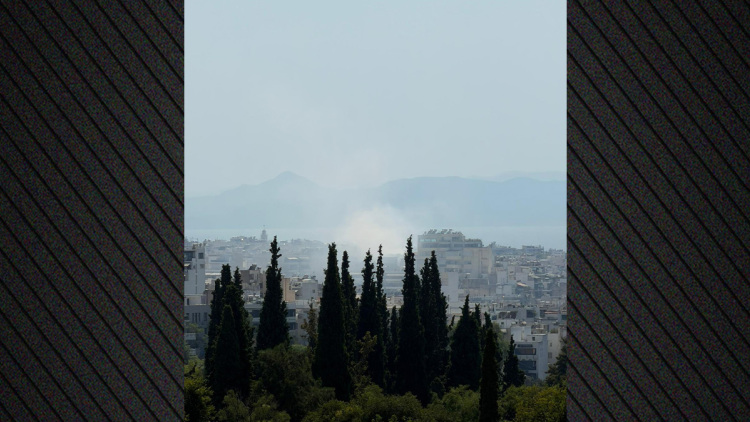 Φωτιά τώρα σε διαμέρισμα στον Νέο Κόσμο, δεν υπάρχουν εγκλωβισμένοι, δείτε βίντεο