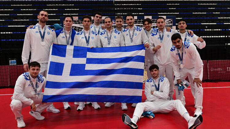 Ιστορικό μετάλλιο για την εθνική χάντμπολ στους Μεσογειακούς Αγώνες: Ηττήθηκε στον τελικό απ' την Αίγυπτο και κατέκτησε το Ασημένιο