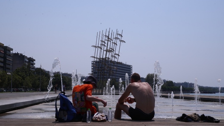 Πάνω από τη μέση τιμή η θερμοκρασία στην Ελλάδα τον Αύγουστο: Ο 2ος θερμότερος στη δυτική και βόρεια Ελλάδα