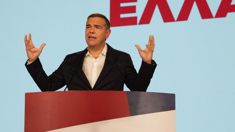 Η «πατριωτική εισφορά» δοκιμάζει την ΕΛΑΣ του Τσίπρα: Από τα κοσμήματα στις θυρίδες, στα πυρά από κυβέρνηση και ΣΥΡΙΖΑ