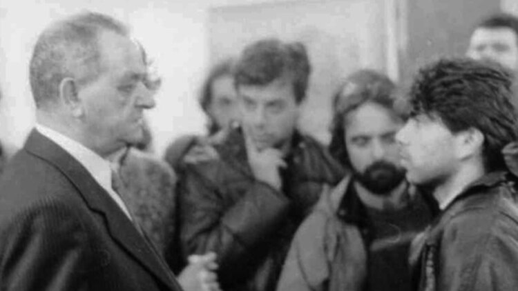 Νίκων Αρκουδέας: Η ζωή, οι μάχες και οι αντιθέσεις του αστυνομικού που έγινε σύνθημα στα χείλη των αναρχικών
