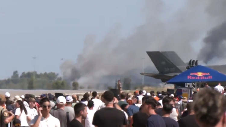 Ατύχημα στο Athens Flying Week: Επεσε Phanton κατά τη διάρκεια επίδειξης
