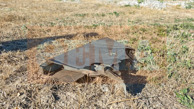 Δύο τραυματίες από τα θραύσματα του μοιραίου Phantom που συνετρίβη, εκσφενδονίστηκαν σε μεγάλη απόσταση από το σημείο της τραγωδίας, δείτε εικόνες