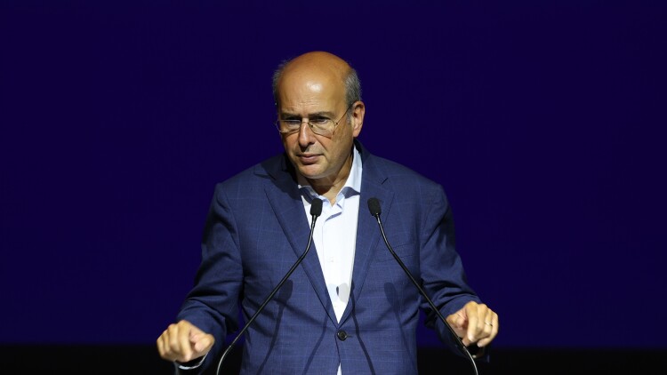 Χατζηδάκης: Με δικαιοσύνη και ευθύνη δώσαμε όσα περισσότερα γινόταν – Τι είπε για ρεύμα, συνταξιούχους, δημόσιους υπαλλήλους