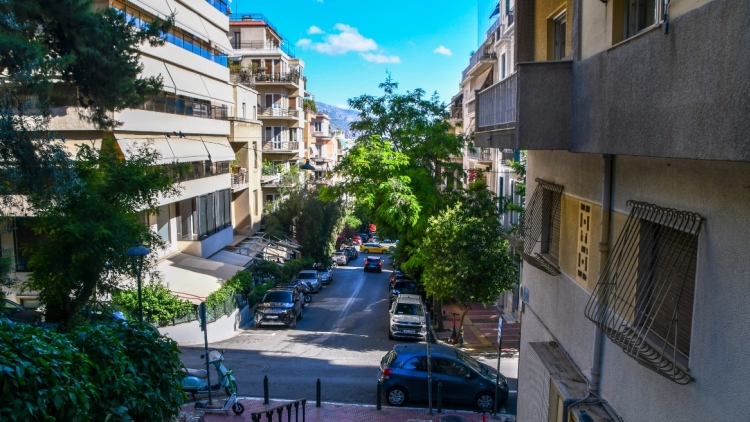Στεγαστικό πακέτο 2027: Φθηνά δάνεια, ανοιχτά σπίτια και ακριβότερη «πόρτα» για τους ξένους
