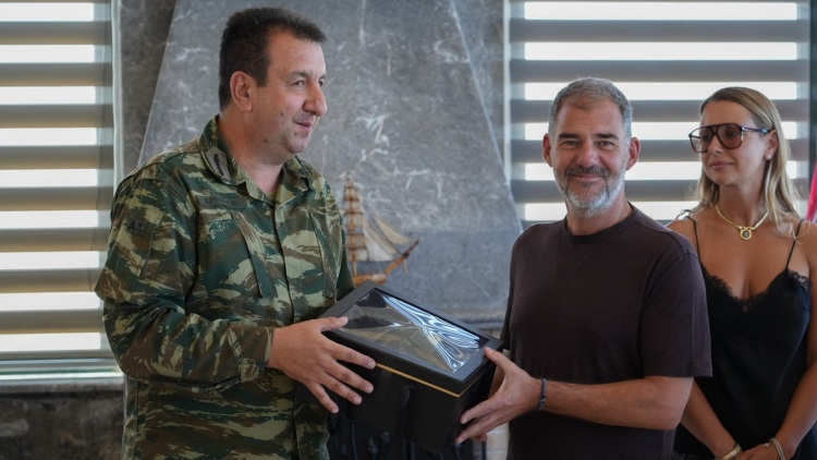 Ο Αντώνης Καράτζης τιμήθηκε για την προσφορά του στις Ένοπλες Δυνάμεις