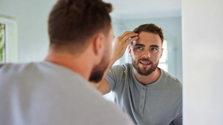 Θεραπεία τριχόπτωσης: Το επόμενο μεγάλο στοίχημα των φαρμακευτικών εταιρειών μετά τα φάρμακα για την παχυσαρκία
