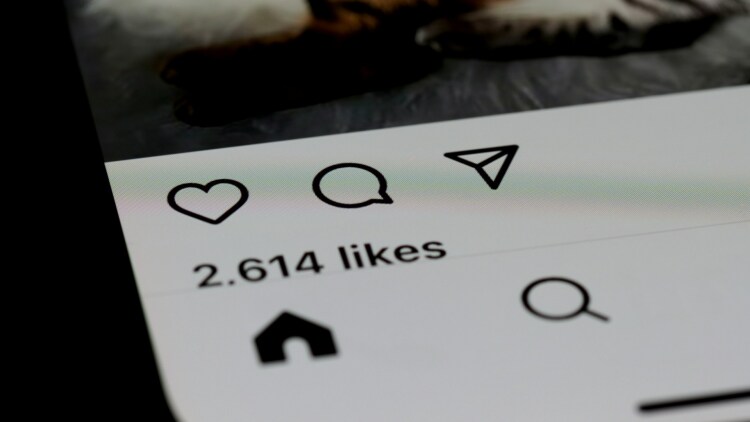 Μπορεί να δει κάποιος αν κάναμε κατά λάθος like σε φωτογραφία του; Ο CEO του Instagram εξηγεί τι συμβαίνει (βίντεο)