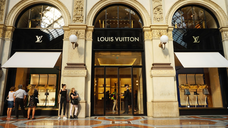 Louis Vuitton: Πώς μια εταιρεία «Δαβίδ» έκανε την Κίνα να γυρίσει την πλάτη στον «Γολιάθ» της πολυτέλειας