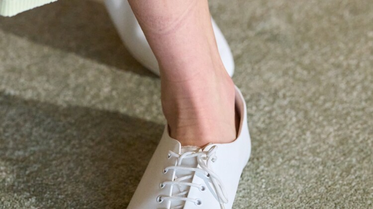 Τρεις τάσεις στα sneakers για το φθινόπωρο του 2026
