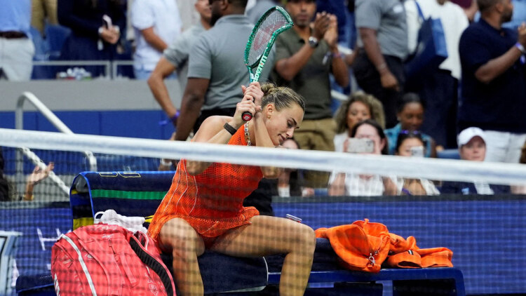 Οργή Σαμπαλένκα μετά τον χαμένο τελικό του US Open: Ξέσπασε στην ρακέτα της και την διέλυσε