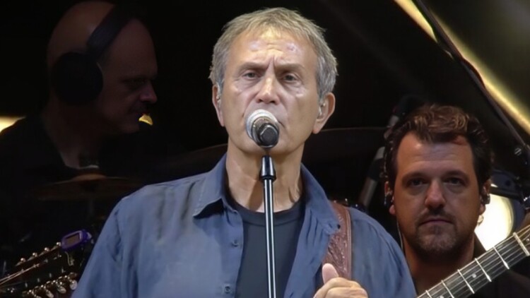 Γιώργος Νταλάρας για Μαζωνάκη: Ο Γιωργάκης, ο συμπατριώτης μου από την Κοκκινιά έφυγε, καλή του ώρα