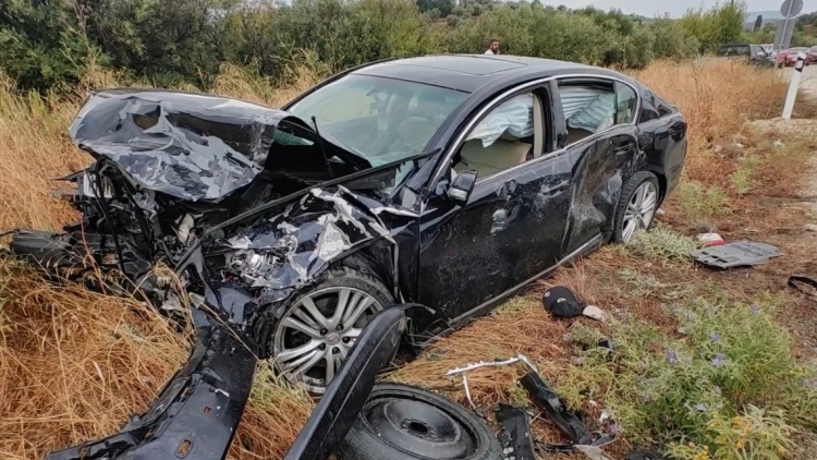 Σφοδρό τροχαίο ατύχημα με εγκλωβισμένους και τραυματίες στο Ναύπλιο, δείτε βίντεο