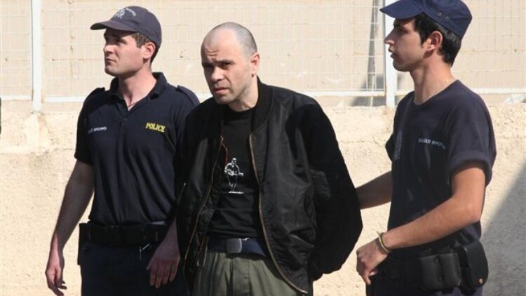 Αποφυλακίστηκε ο Νίκος Μαζιώτης, «απαγορεύεται η είσοδός του στις ΗΠΑ, είναι ακροαριστερός τρομοκράτης» ανακοίνωσε το Στέιτ Ντιπάρτμεντ