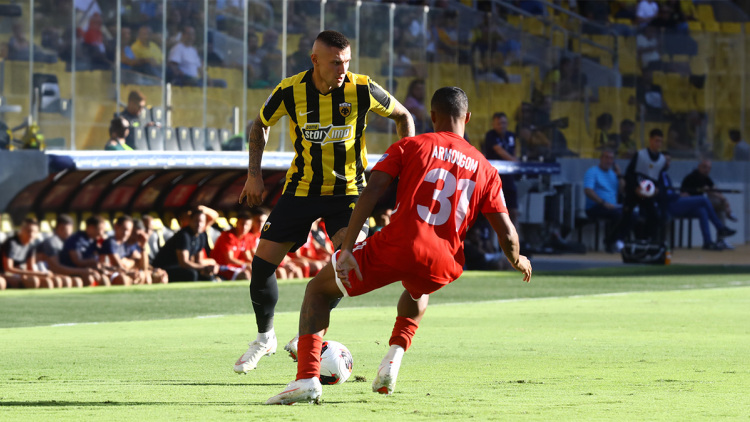 ΑΕΚ-Πανσερραϊκός 1-0 (Α' ημίχρονο): Η Ένωση παίρνει προβάδισμα με τον Αλεξίου, live η αναμέτρηση, δείτε το γκολ