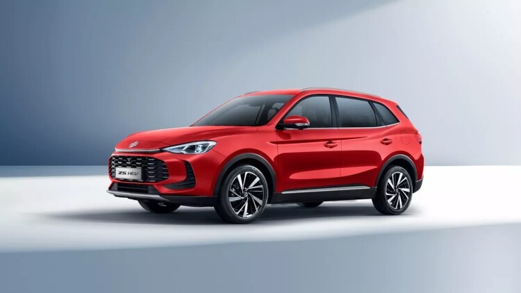 MG ZS MAX: Aλλάζει τα δεδομένα στα οικογενειακά SUV